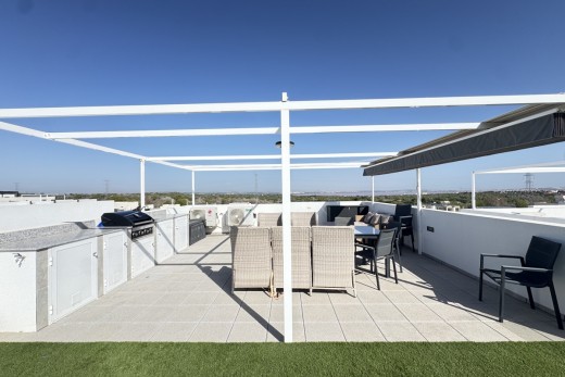 Resale - Villa - Villamartin