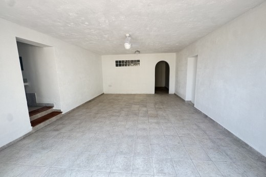 Resale - Villa - San Miguel De Salinas