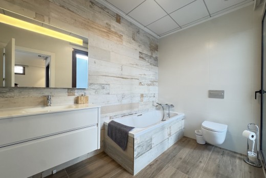 Resale - Villa - Las Colinas Golf