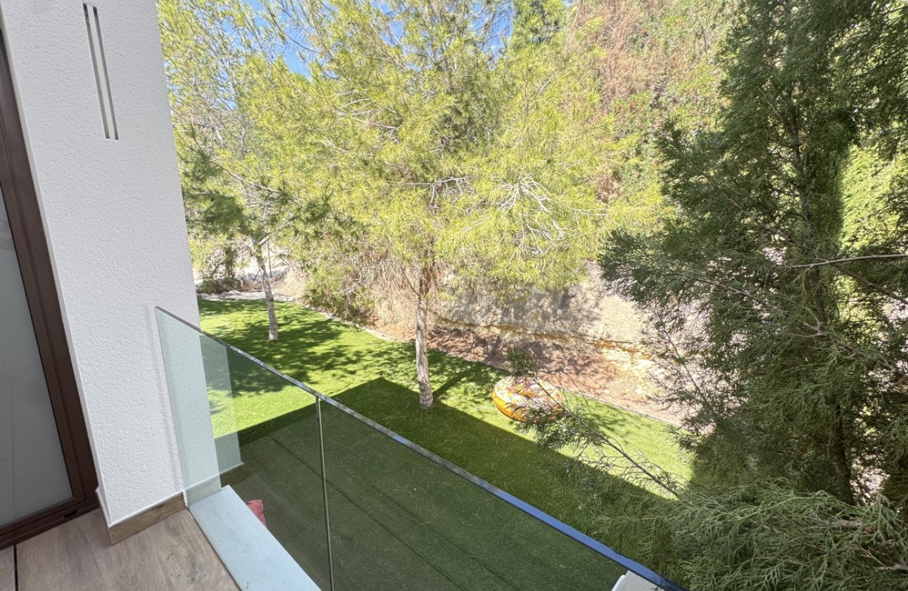 Resale - Villa - Las Colinas Golf