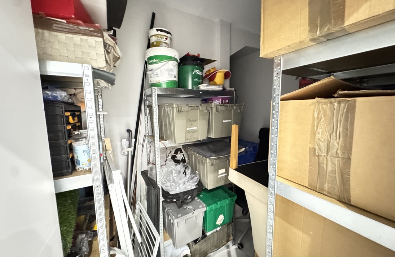 Återförsäljning -  - Villamartin