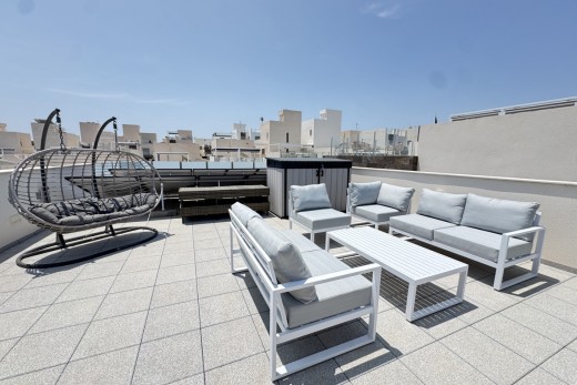 Återförsäljning -  - Villamartin