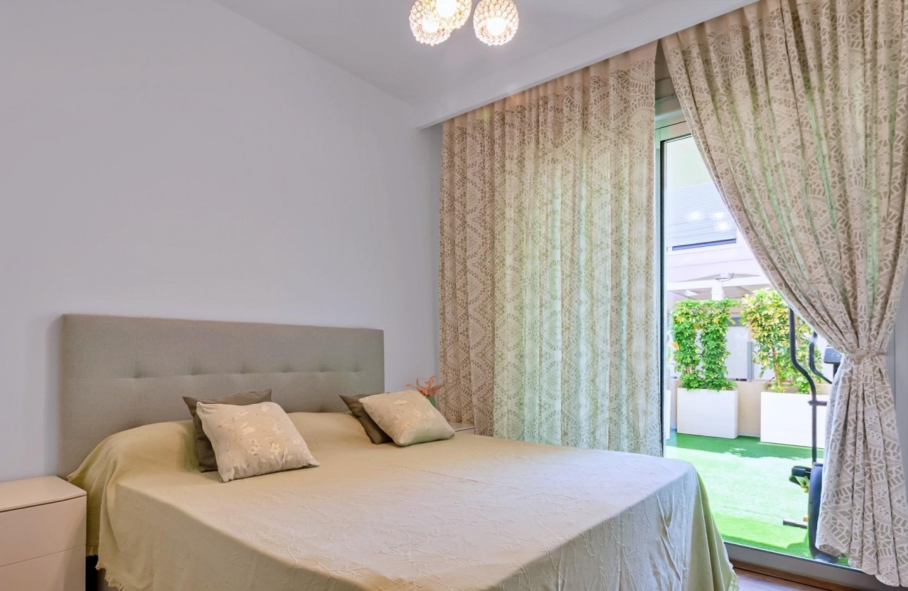 Reventa - Chalet - Pilar de la Horadada - Pueblo Latino