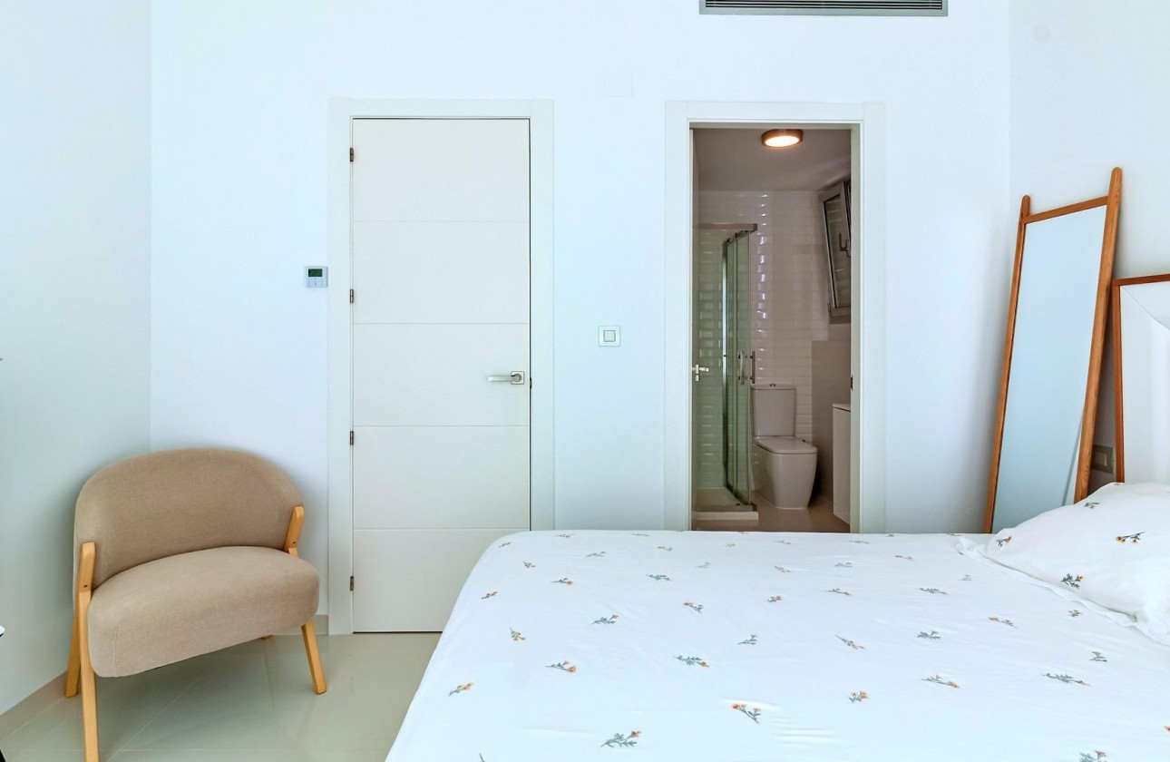 Reventa - Chalet - Pilar de la Horadada - Pueblo Latino