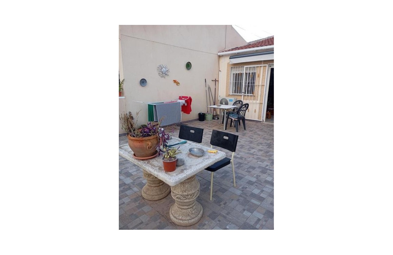 Resale - Bungalow - Torrevieja