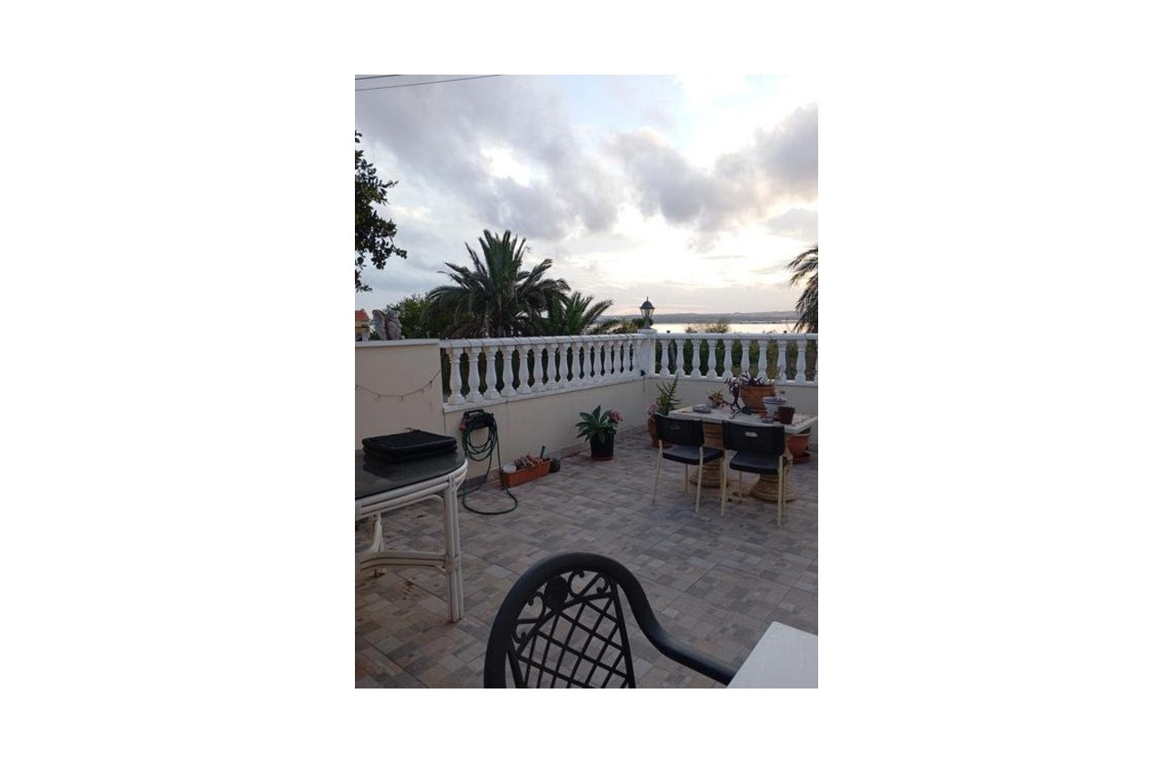 Resale - Bungalow - Torrevieja