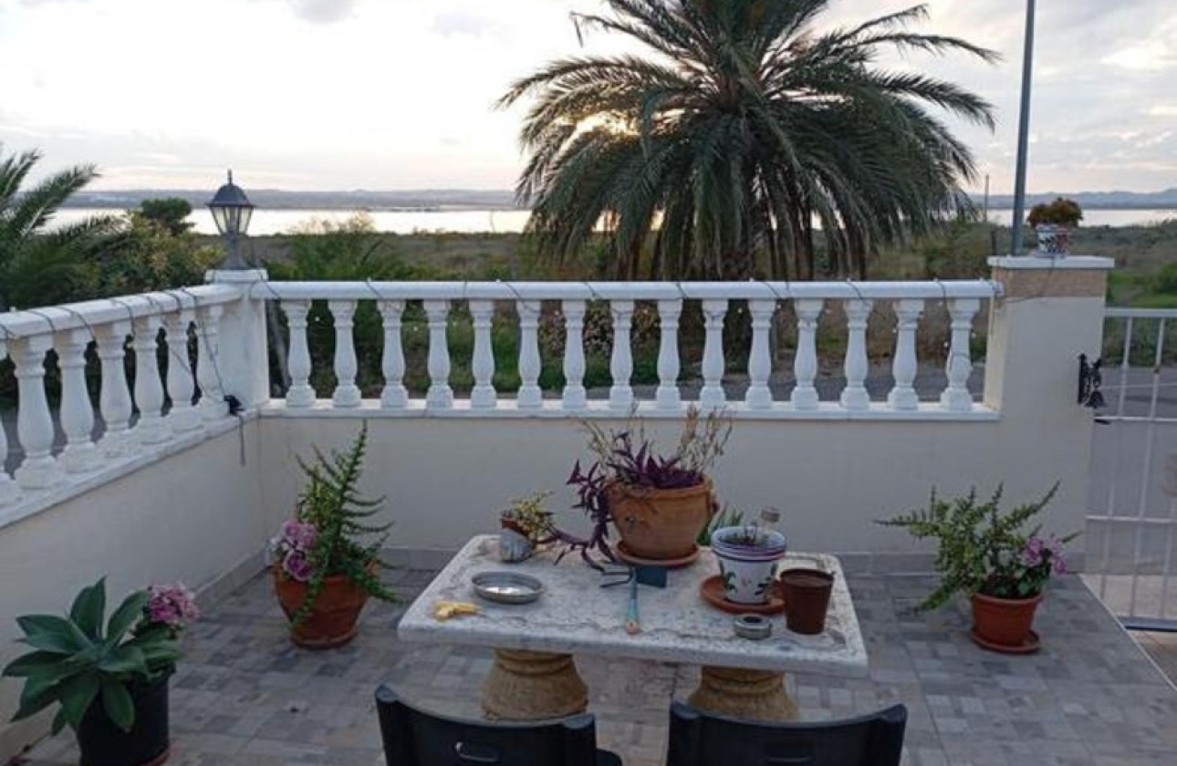 Resale - Bungalow - Torrevieja