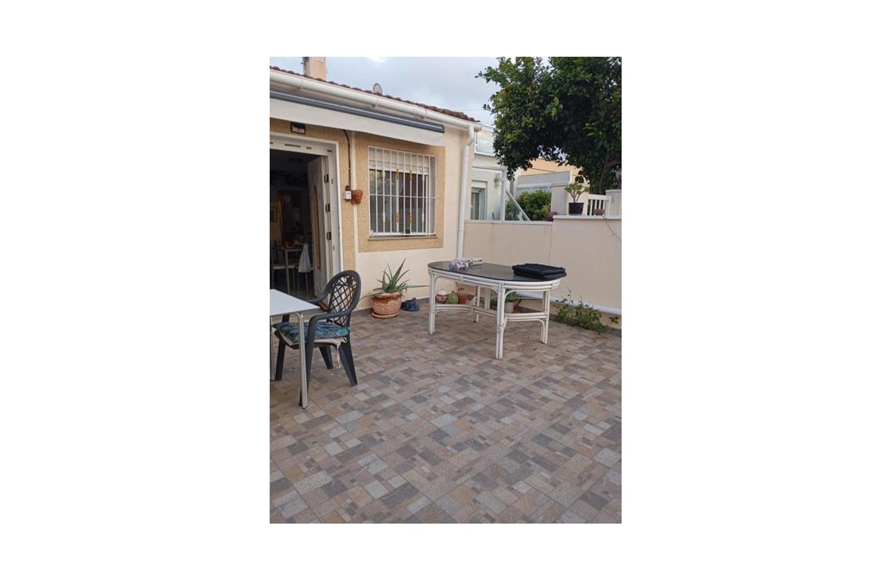 Resale - Bungalow - Torrevieja