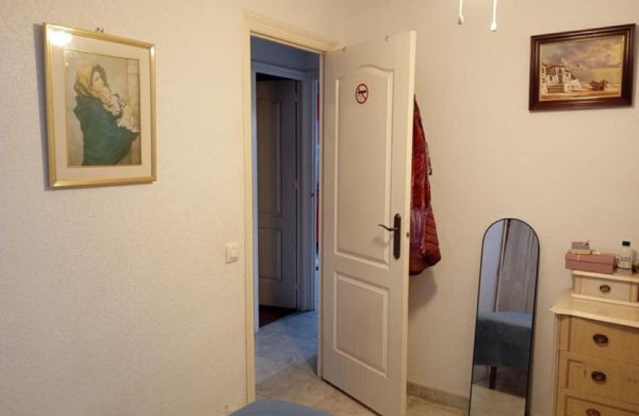 Resale - Bungalow - Torrevieja