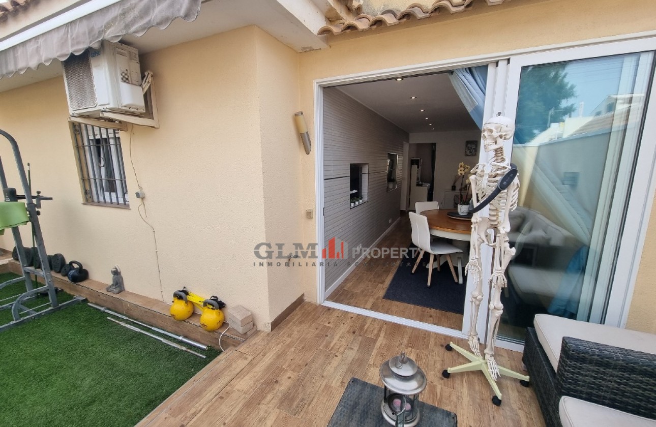 Återförsäljning -  - LOS NAREJOS - Oasis