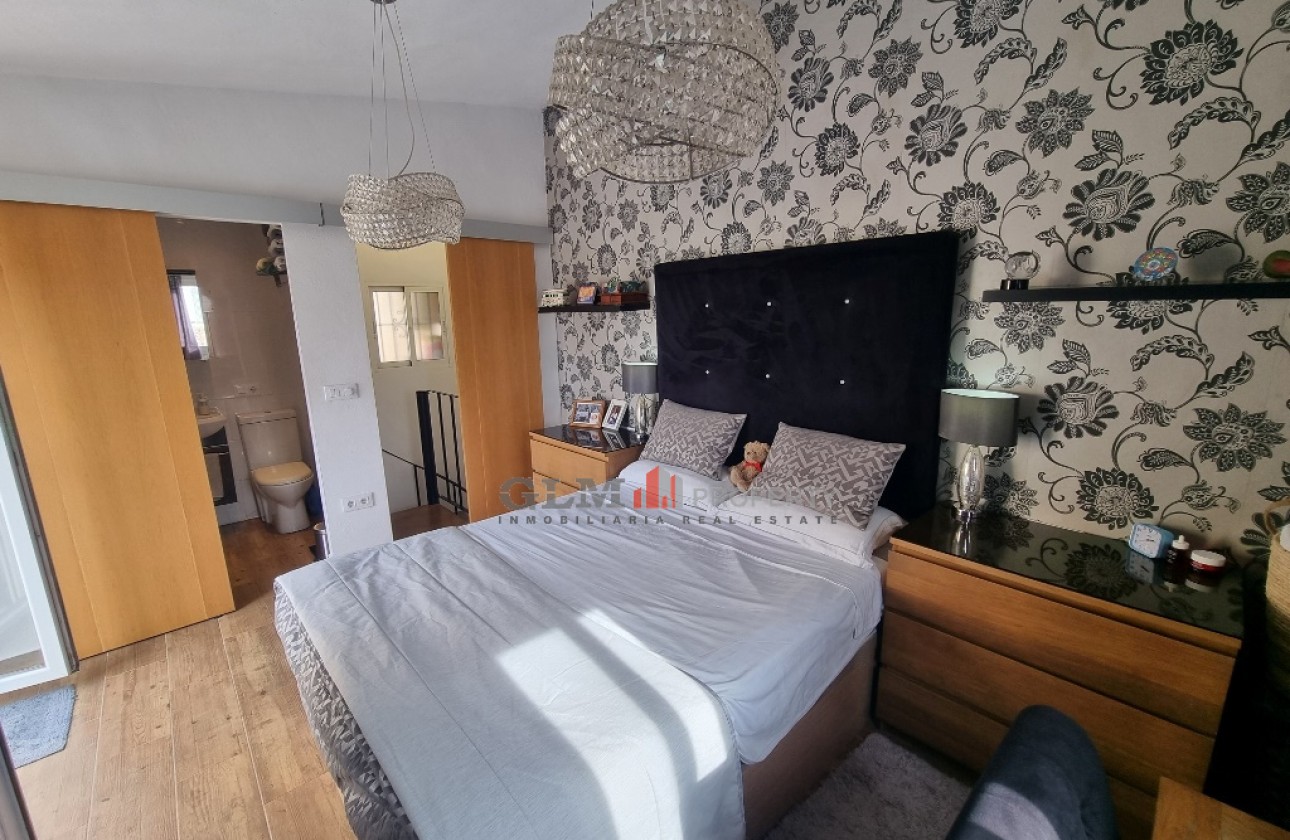 Återförsäljning -  - LOS NAREJOS - Oasis