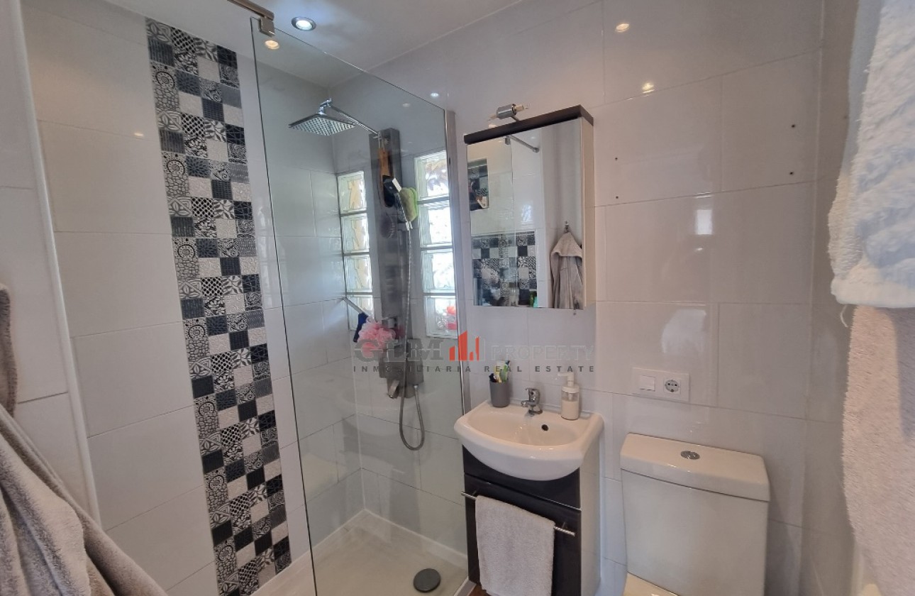 Återförsäljning -  - LOS NAREJOS - Oasis