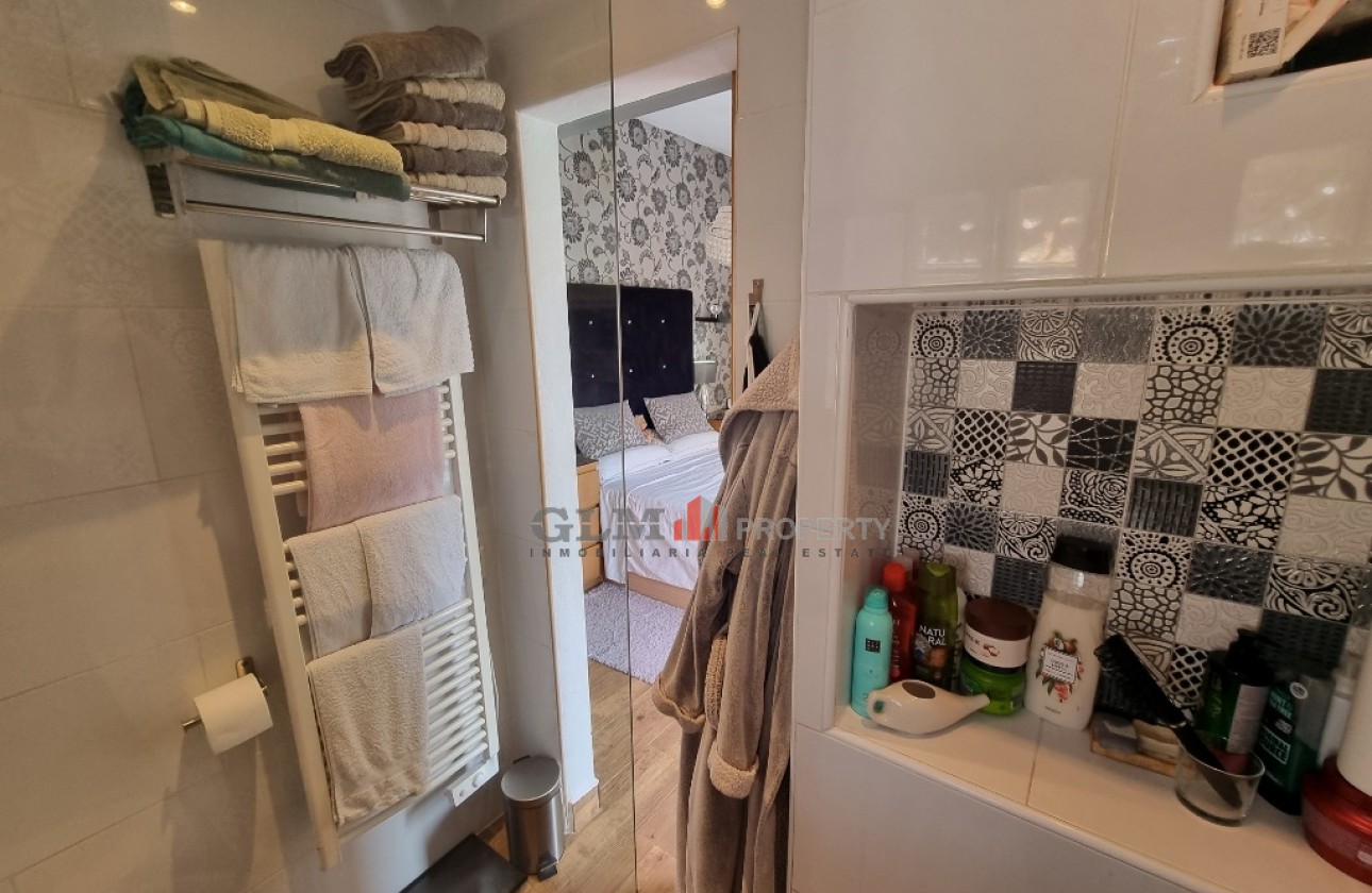 Återförsäljning -  - LOS NAREJOS - Oasis