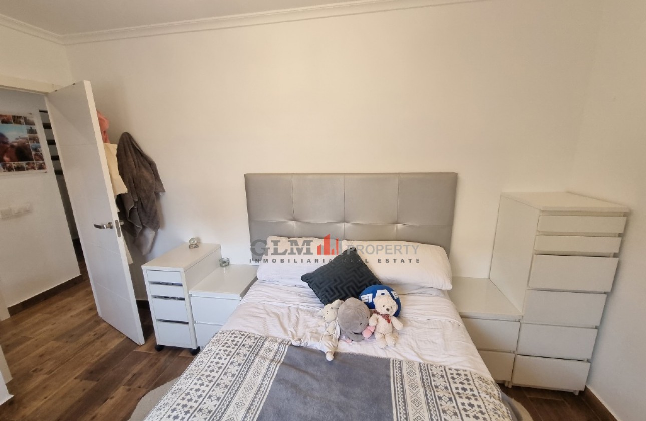 Återförsäljning -  - LOS NAREJOS - Oasis