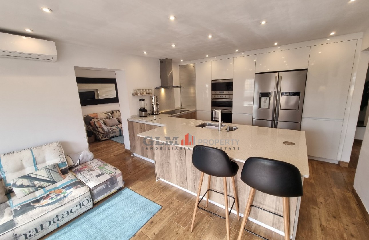 Återförsäljning -  - LOS NAREJOS - Oasis