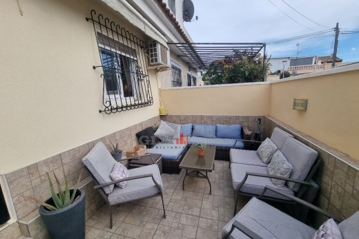 Återförsäljning -  - LOS NAREJOS - Oasis