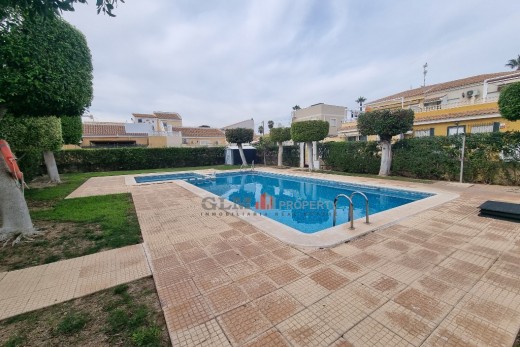 Återförsäljning -  - LOS NAREJOS - Oasis