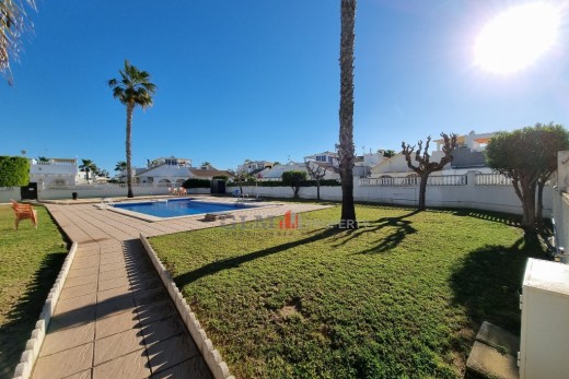 Återförsäljning -  - LOS NAREJOS - Oasis