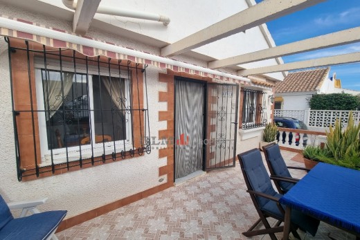 Återförsäljning -  - LOS NAREJOS - Oasis