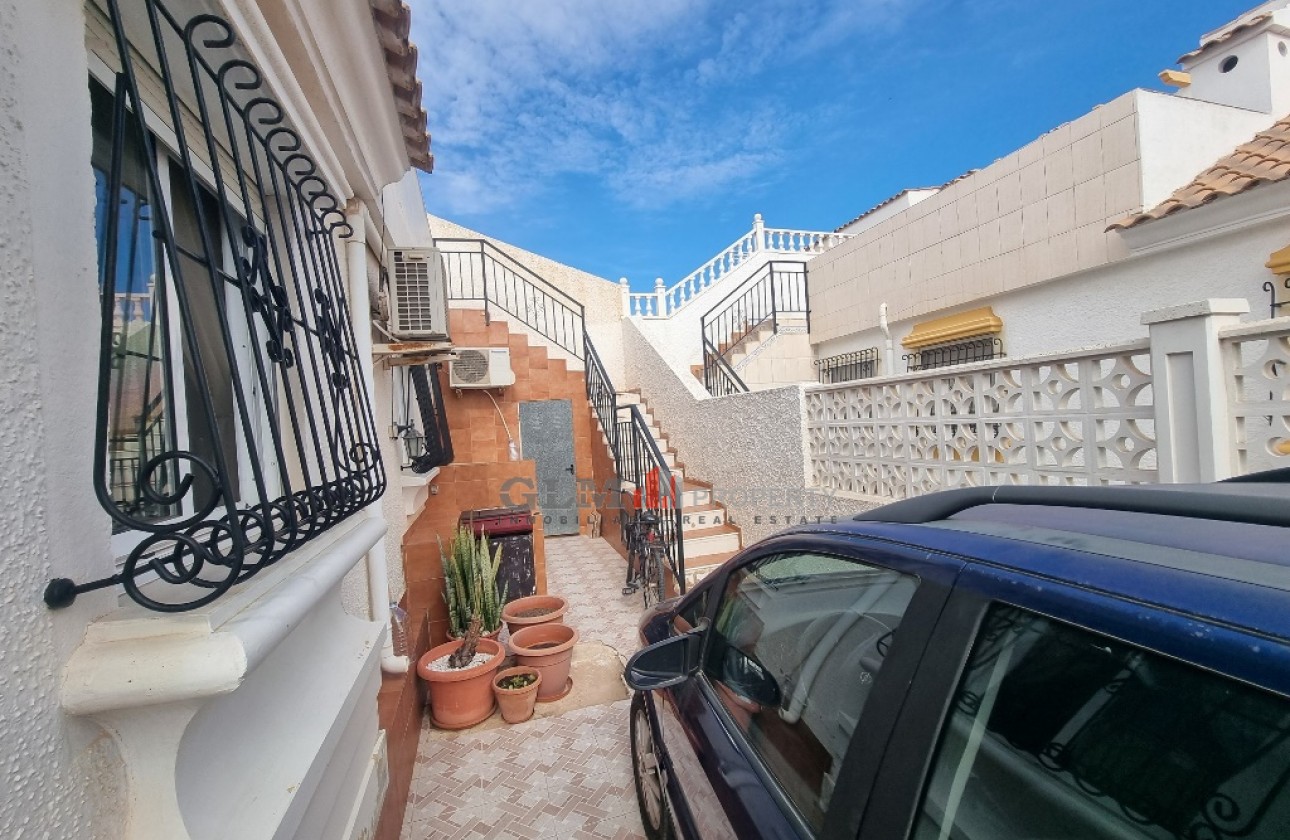 Återförsäljning -  - LOS NAREJOS - Oasis