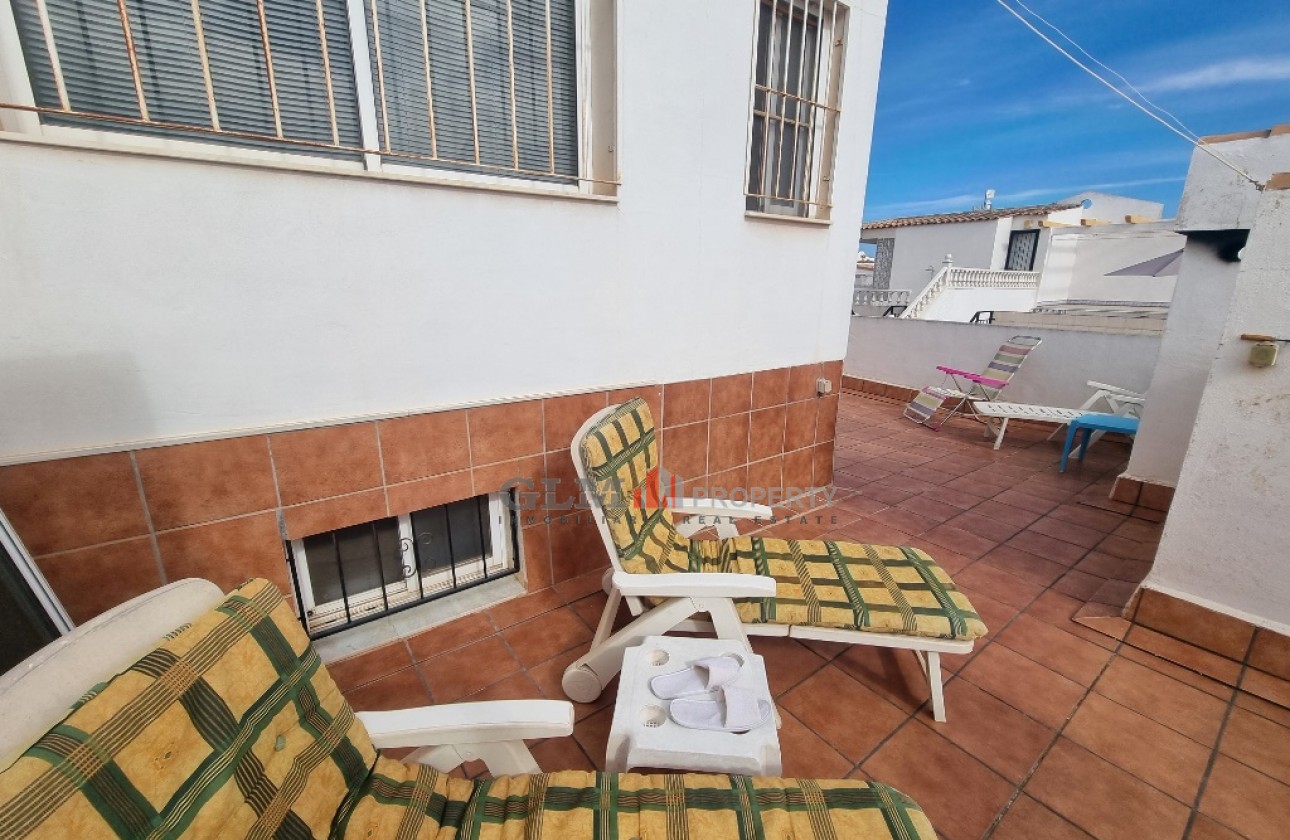 Återförsäljning -  - LOS NAREJOS - Oasis