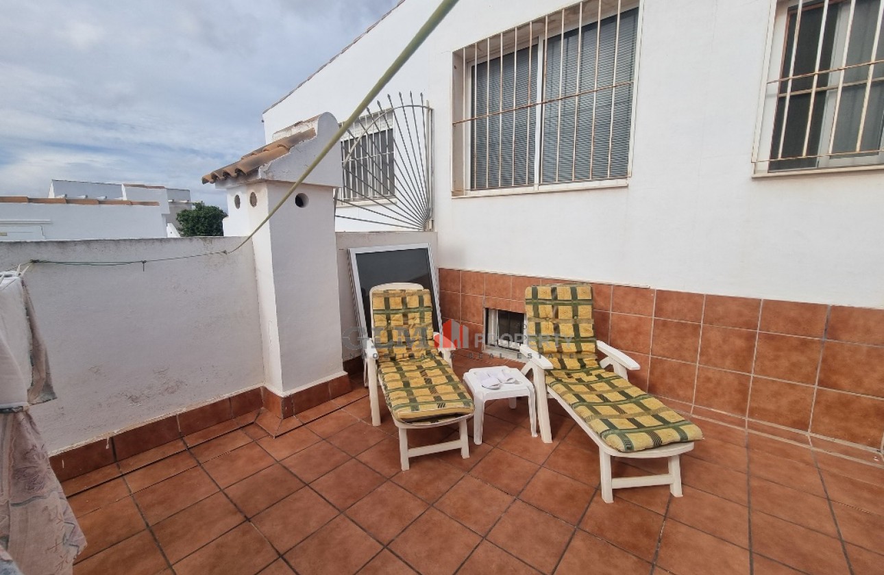 Återförsäljning -  - LOS NAREJOS - Oasis