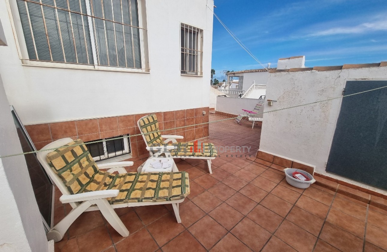 Återförsäljning -  - LOS NAREJOS - Oasis