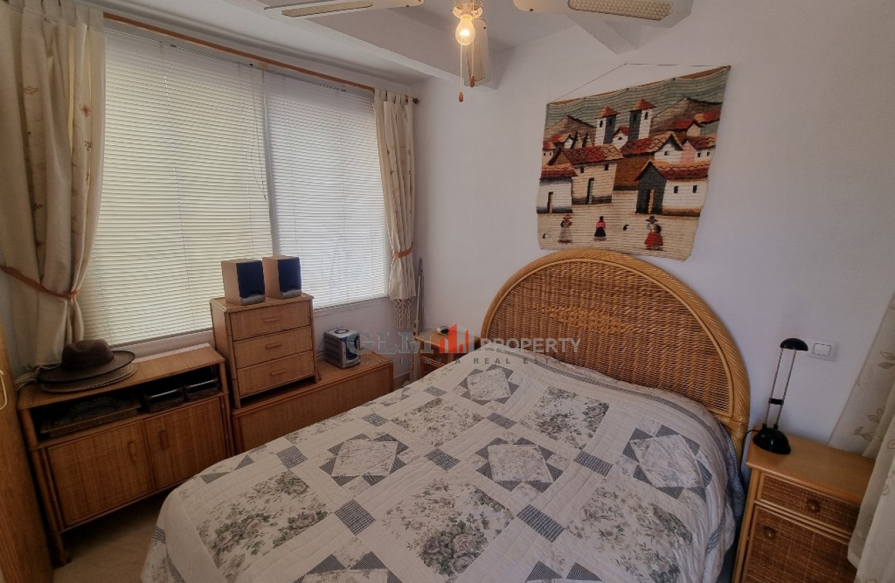 Återförsäljning -  - LOS NAREJOS - Oasis