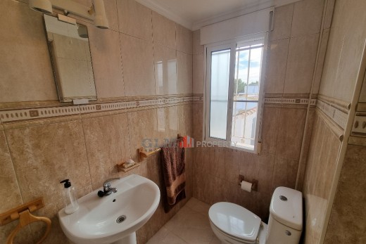 Återförsäljning -  - LOS NAREJOS - Oasis