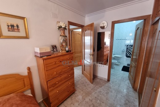 Återförsäljning -  - LOS NAREJOS - Oasis