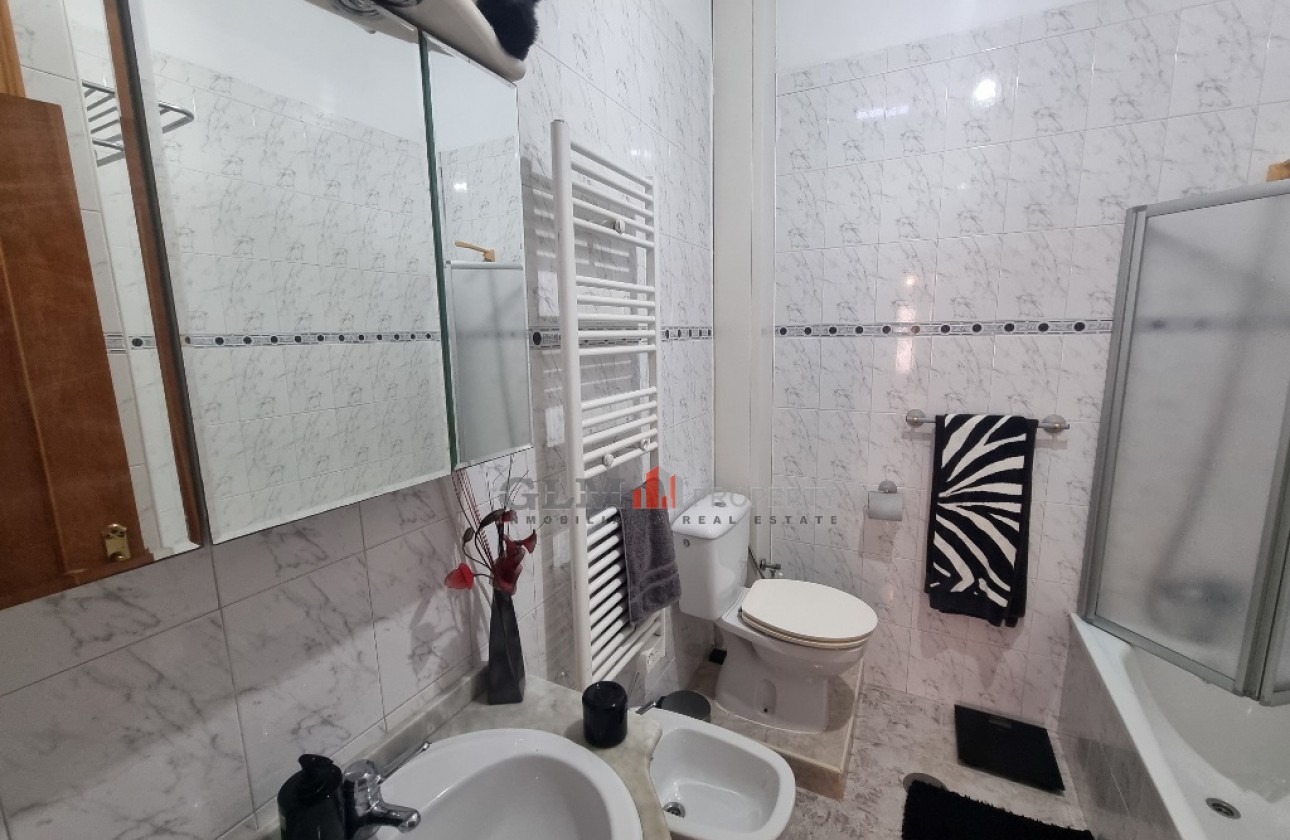 Återförsäljning -  - LOS NAREJOS - Oasis