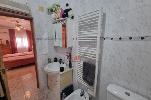 Återförsäljning -  - LOS NAREJOS - Oasis