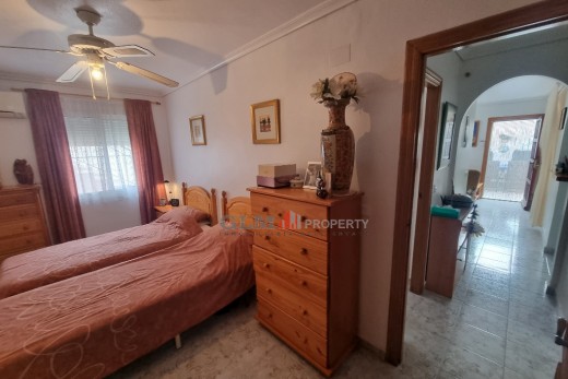 Återförsäljning -  - LOS NAREJOS - Oasis