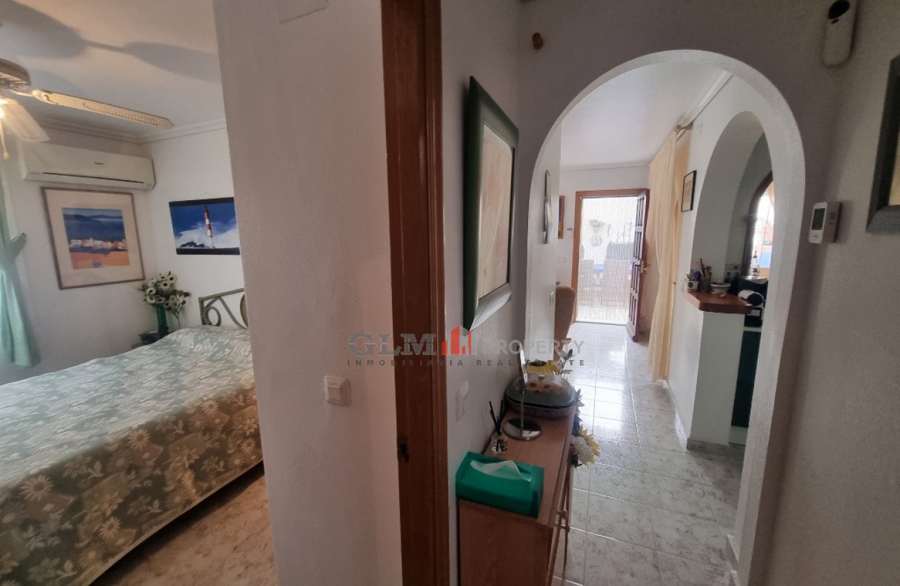 Återförsäljning -  - LOS NAREJOS - Oasis