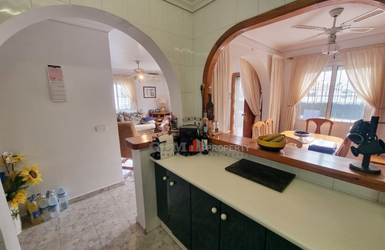 Återförsäljning -  - LOS NAREJOS - Oasis