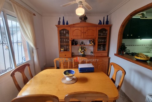 Återförsäljning -  - LOS NAREJOS - Oasis