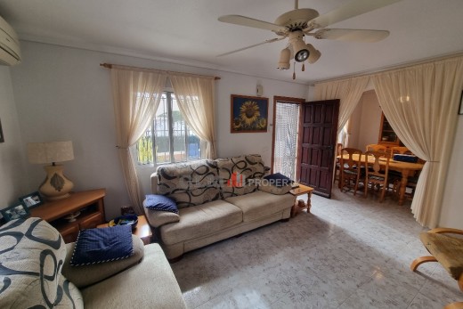 Återförsäljning -  - LOS NAREJOS - Oasis