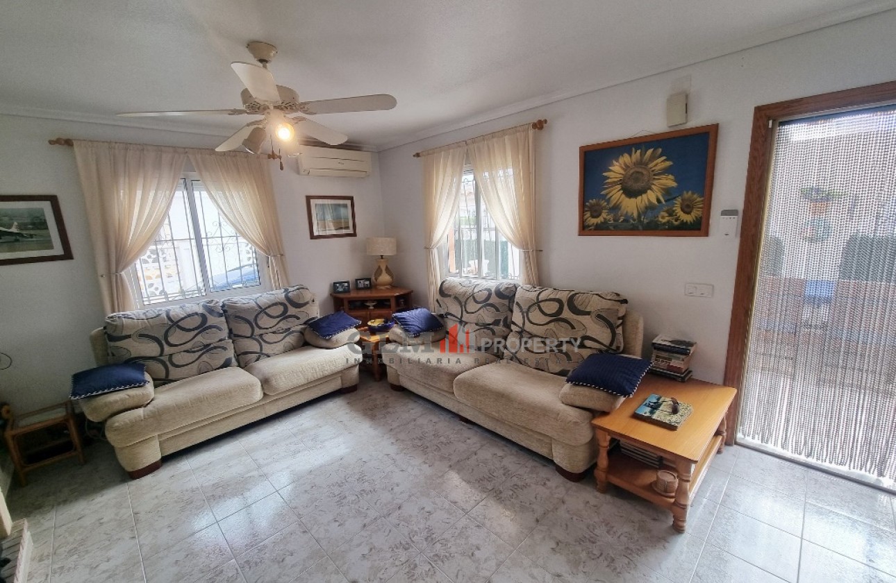 Återförsäljning -  - LOS NAREJOS - Oasis