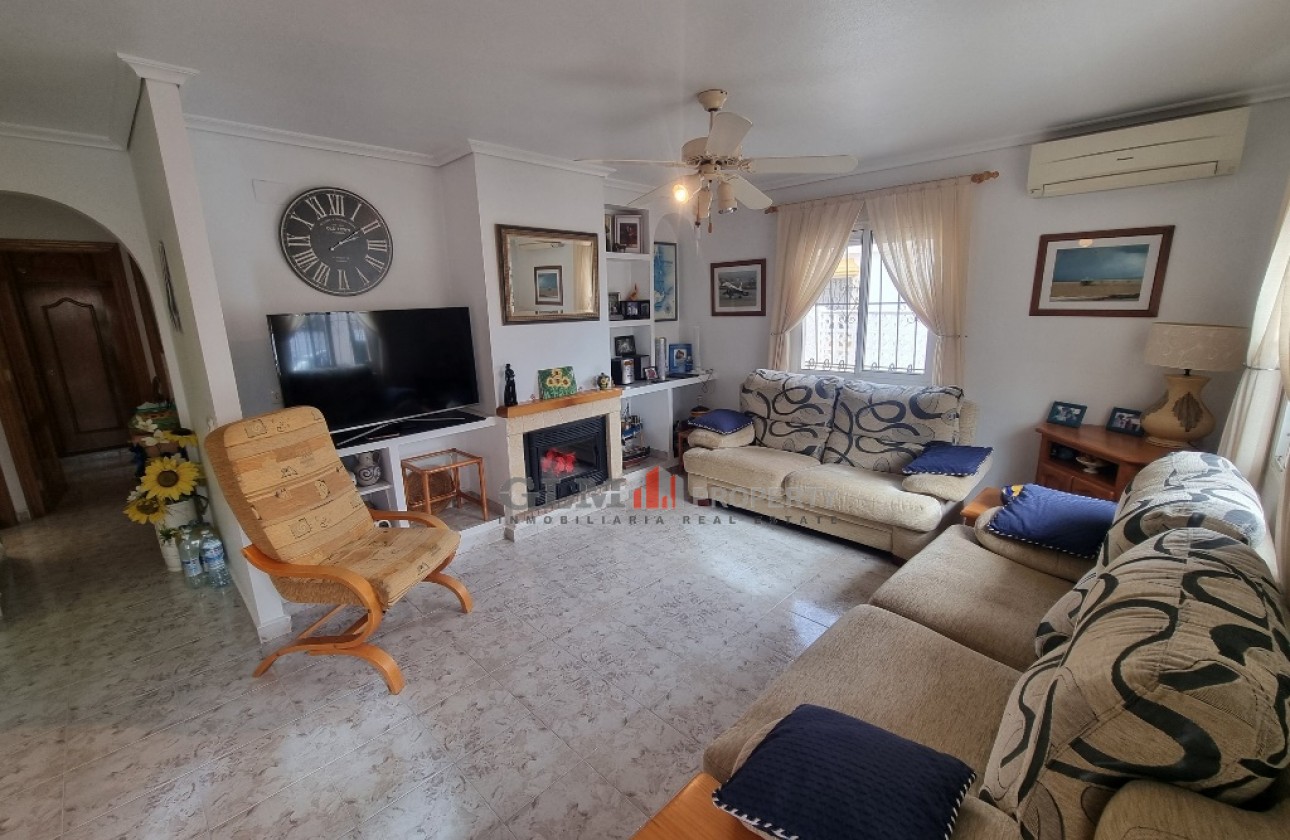 Återförsäljning -  - LOS NAREJOS - Oasis