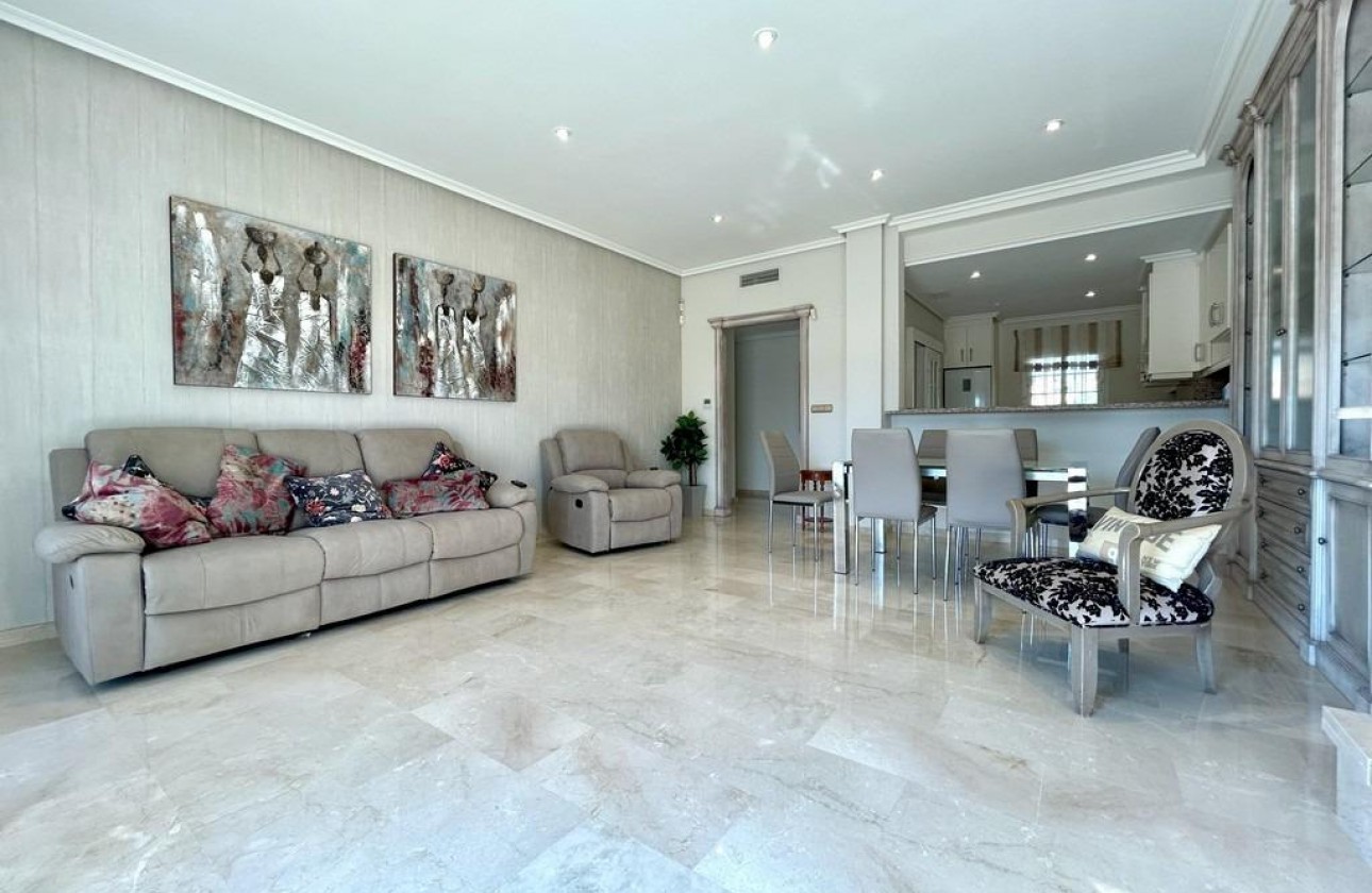 Reventa - Atico - Orihuela Costa - Aguamarina