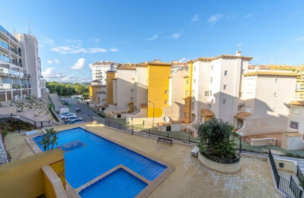 Reventa - Apartamento - Orihuela Costa - Altos de Campoamor