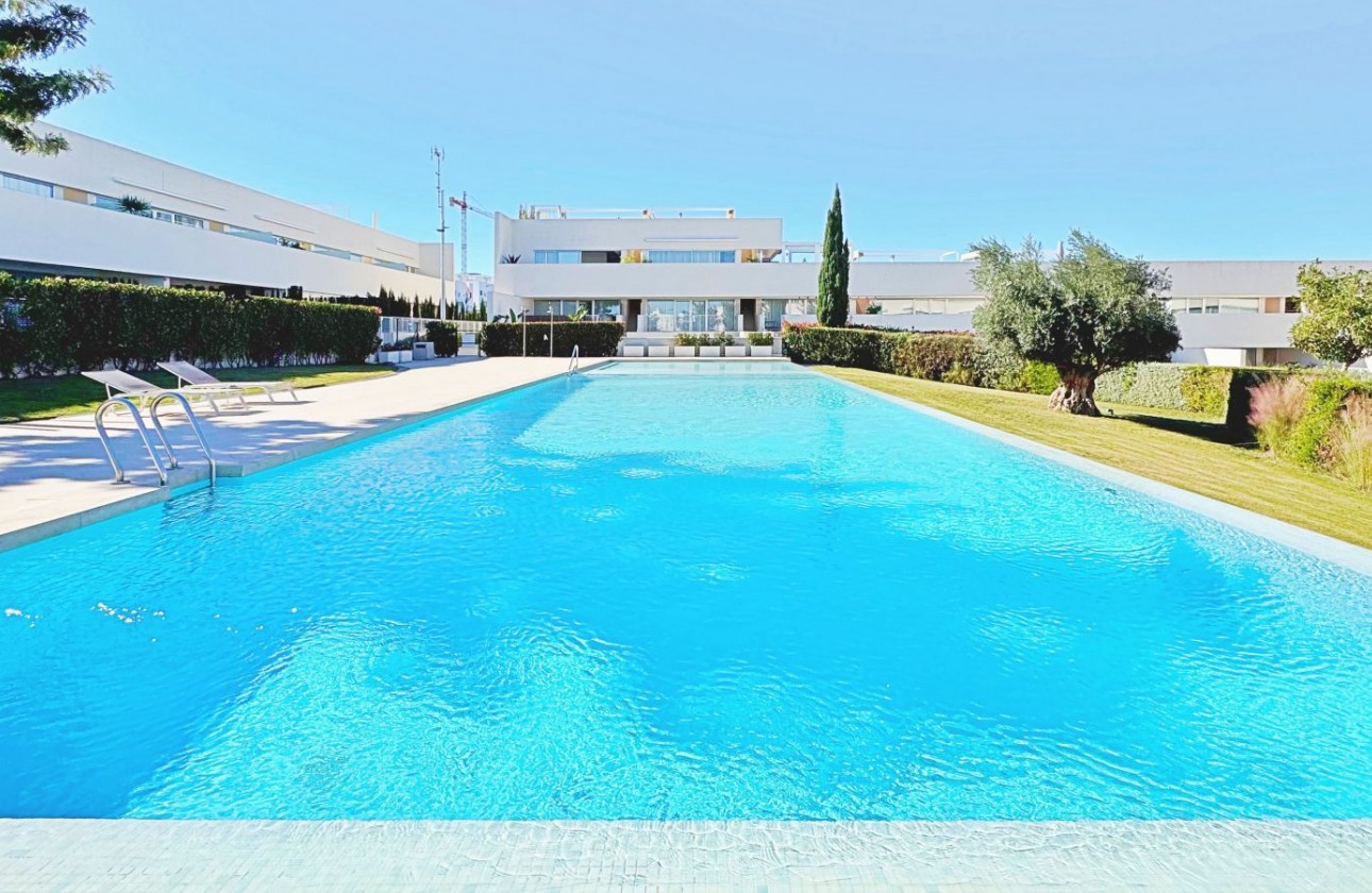 Reventa - Atico - Torrevieja - Los Balcones