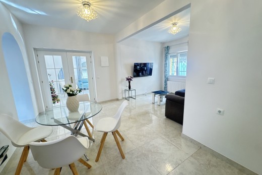 Resale - Villa - Villamartin