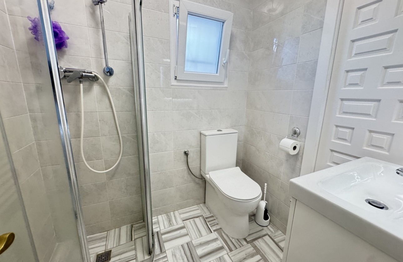 Resale - Villa - Villamartin