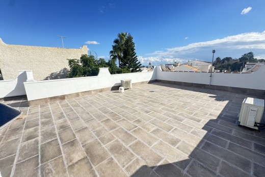 Resale - Villa - Villamartin