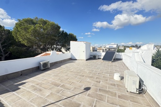 Resale - Villa - Villamartin