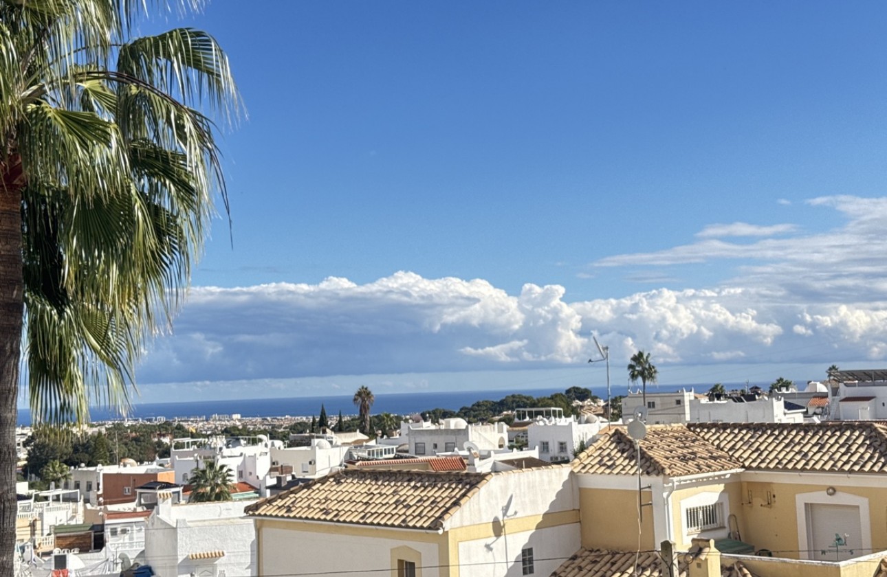 Resale - Villa - Villamartin