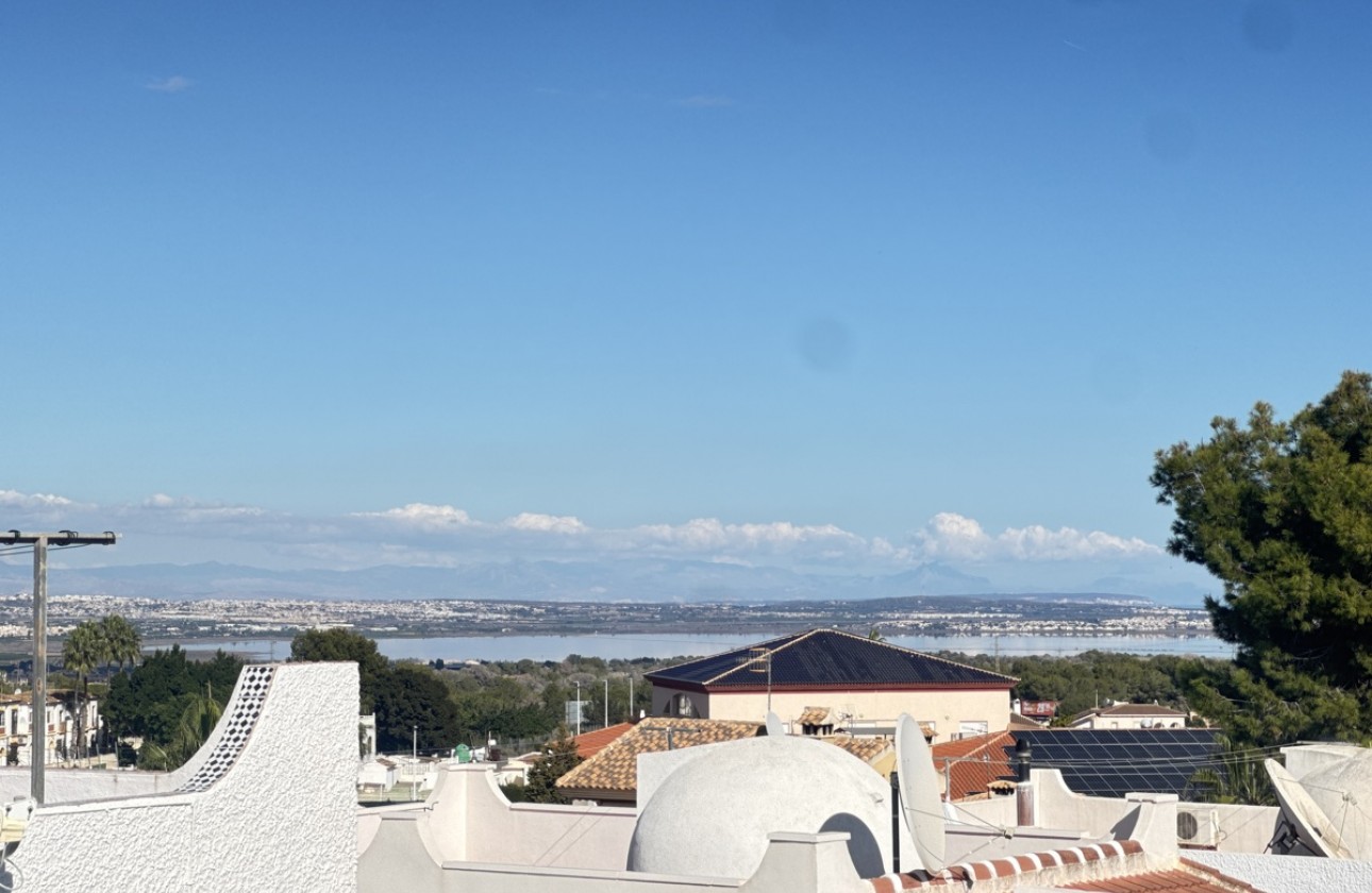 Resale - Villa - Villamartin