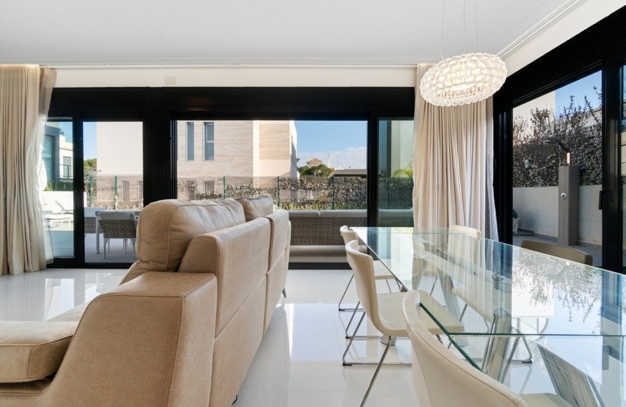 Återförsäljning -  - Orihuela Costa - Agua Marina