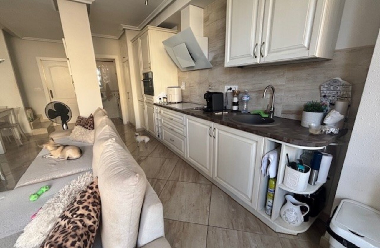 Resale - Duplex - La Florida